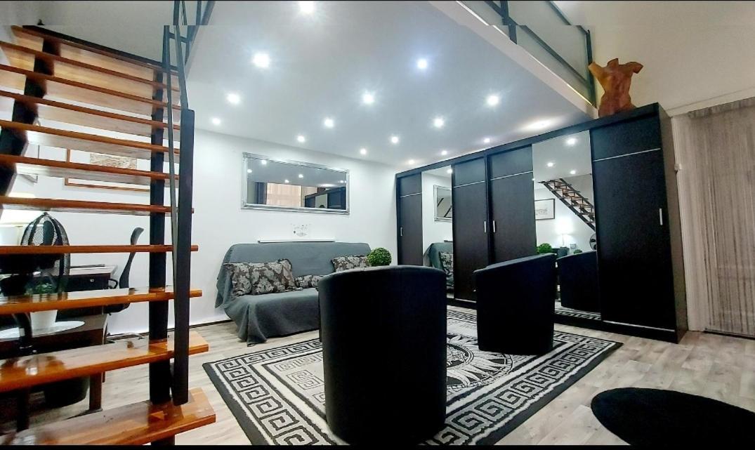 Home City Center Terrace Apartment Budapest Esterno foto